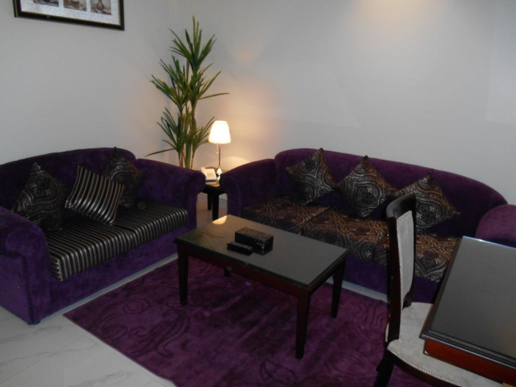 جلنار الشرق للشقق المخدومة DDjeddah Extérieur photo